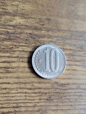 2007 Venezuela 10 Centimos Coin- Silver Tones